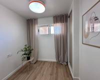 Resale - Apartment - Torrevieja - Calas Blancas