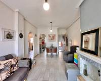 Resale - Apartment - Torrevieja - La Rosaleda