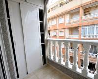 Resale - Apartment - Torrevieja - Zona Habaneras