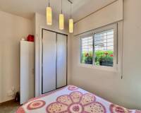 Resale - Lägenhet - Torrevieja - Aguas Nuevas