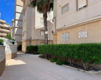 Resale - Lägenhet - Torrevieja - Calas Blancas