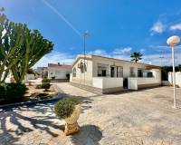 Resale - Villa / Parhus - Torrevieja - Playa de los Locos