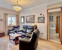 Resale - Villa / Parhus - Torrevieja - Villas Marinas