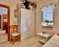 Resale - Villa / Semi detached - Torrevieja - Villas Marinas