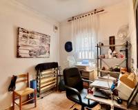 Resale - Villa / Semi detached - Torrevieja - Villas Marinas