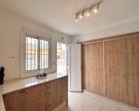 Resale - Villa - Torrevieja - La Rosaleda