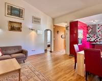 Venta - Villa / Semi separado - Torrevieja - La Primavera/ Los Angeles