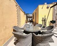 Wiederverkauf - Villa / Doppelhaushälfte - Torrevieja - 