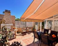 Wiederverkauf - Villa / Doppelhaushälfte - Torrevieja - 