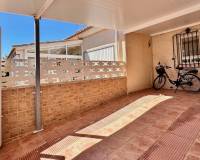 Wiederverkauf - Villa / Doppelhaushälfte - Torrevieja - 