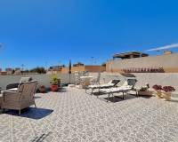 Wiederverkauf - Villa / Doppelhaushälfte - Torrevieja - 