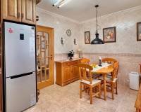 Wiederverkauf - Villa / Doppelhaushälfte - Torrevieja - 